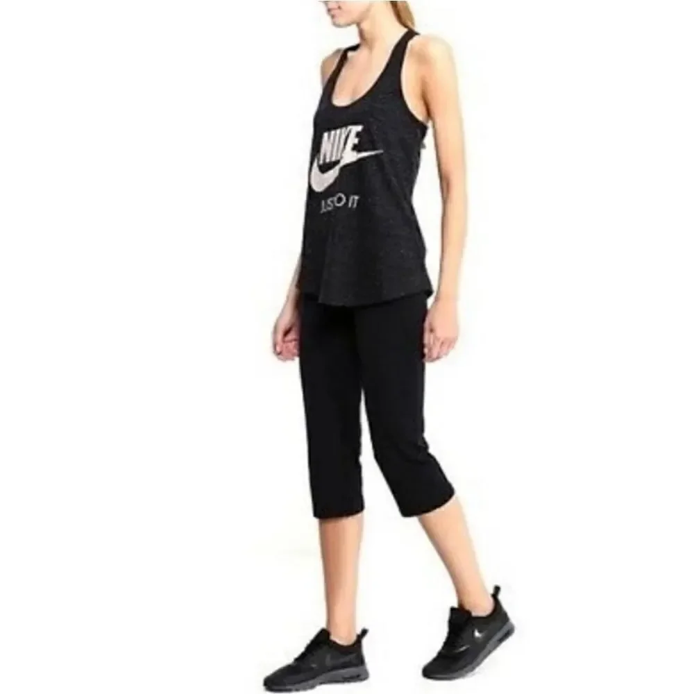 Nike Women's Black DRI-FIT One Legend Capri Leggings
